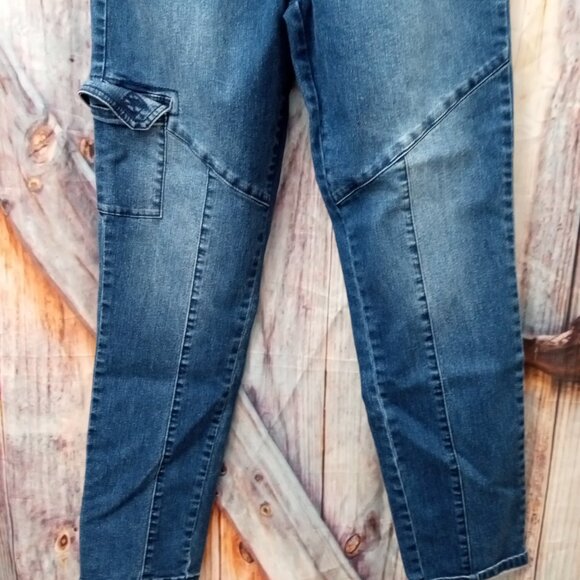 Women's DG2 Diane Gilman Stretch Blue Denim Jeans Size 28 x 28 - Picture 3 of 8